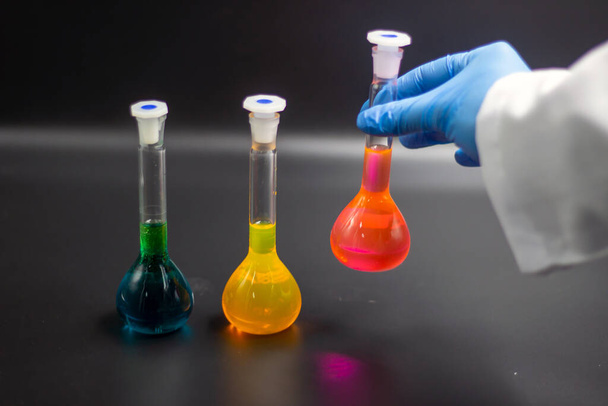 The Ultimate Guide to Measuring Flasks: Precision, Types, and Best Practices 4 measuring flask 5